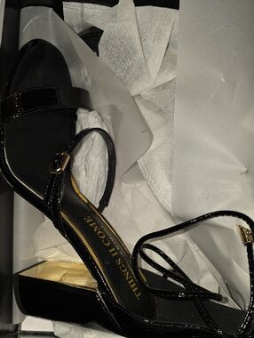 Thincs If Comfort Black Patent Block Heel Sandals